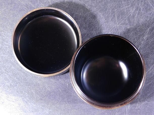 茶道具 塗師 尚峰 沈金唐松 中棗（共箱）／検：輪島塗】 - メルカリ