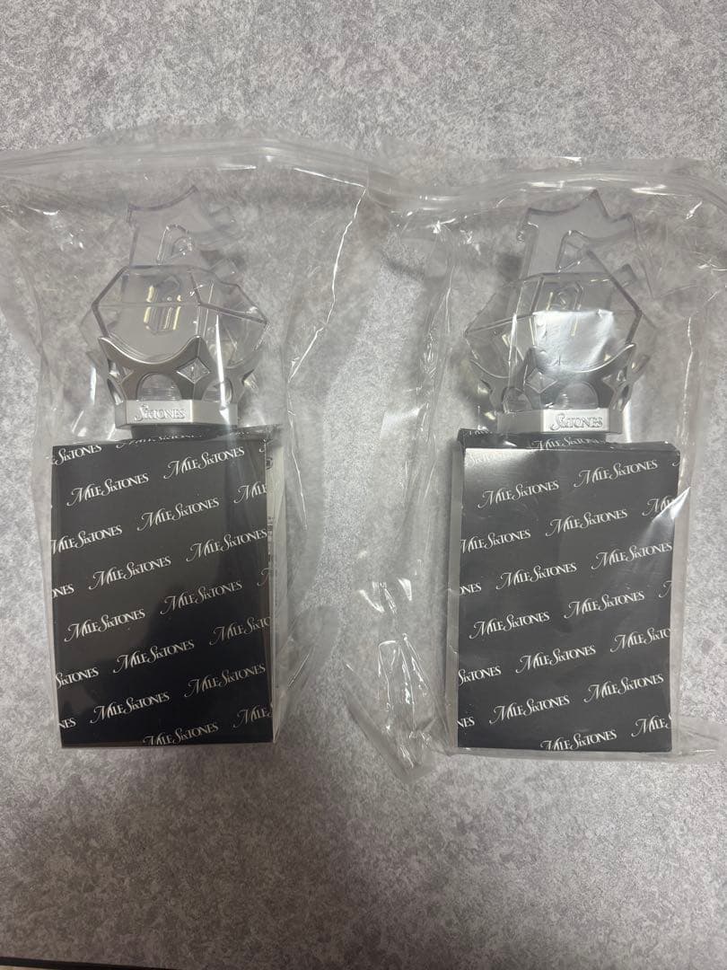 SixTONES MILESixTONES ペンライト 2本セット - メルカリ