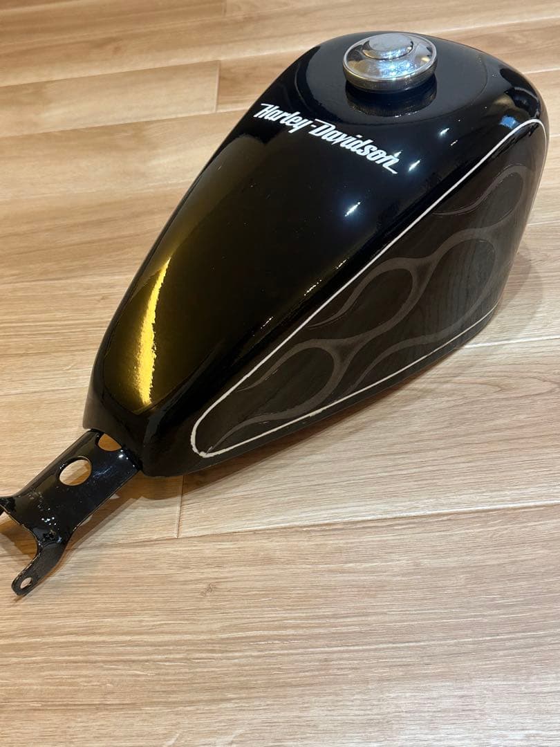 スポーツスター】ピーナッツタンク インジェクション ハーレー