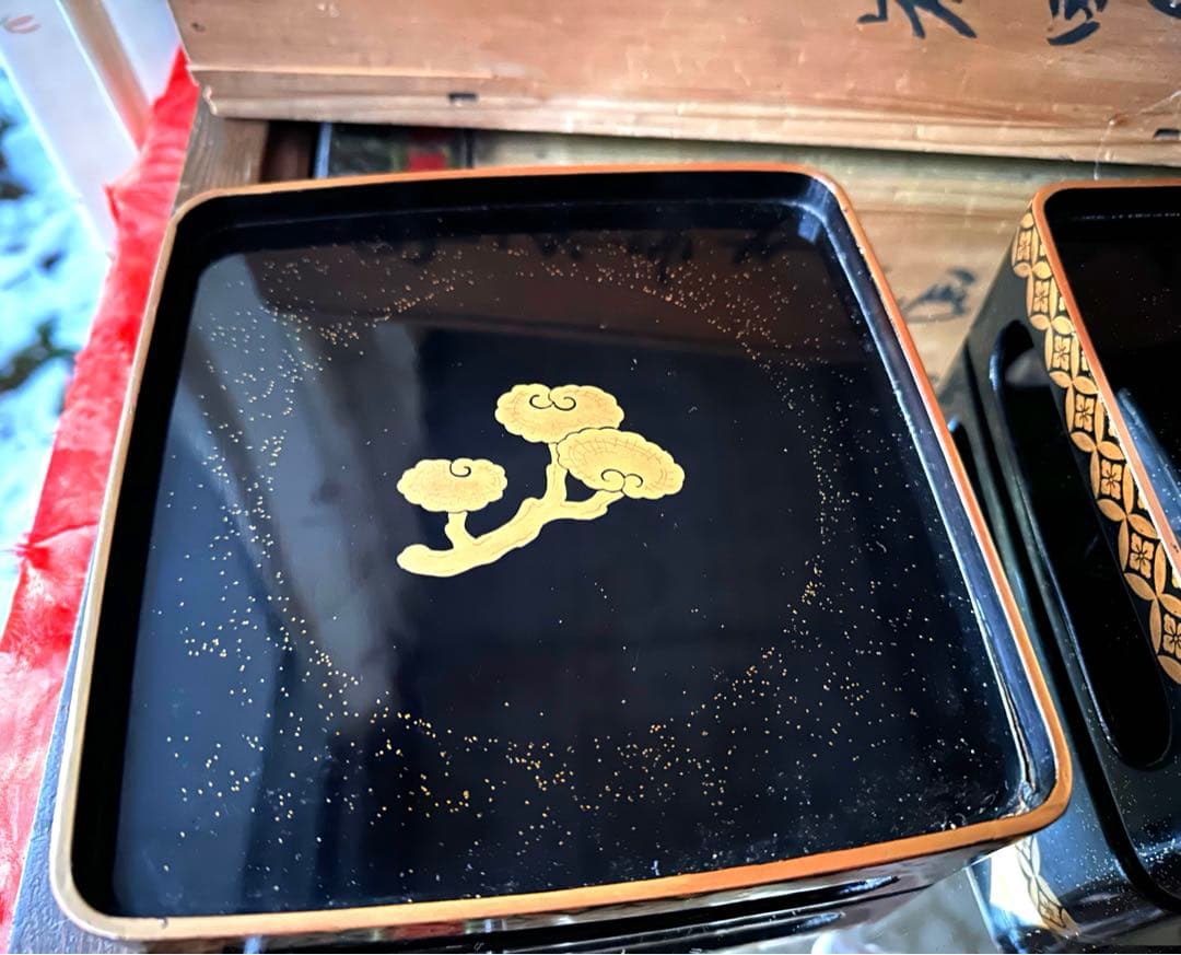 節目に‼️JAPAN金❌黒蒔絵 「貴人和歌」盃洗盃台1対桐箱入