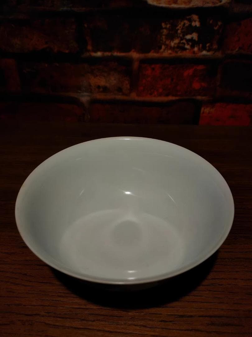 珐琅彩 瓷碗｜雍正様式 款識あり｜墨地釉 開窗 花卉