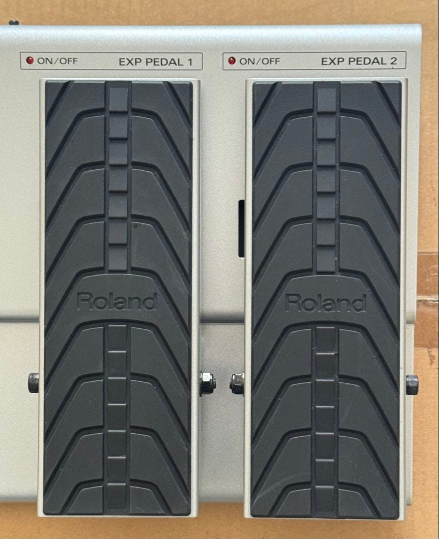 ローランド FC-300(美品) 専用箱・取扱説明書 付属