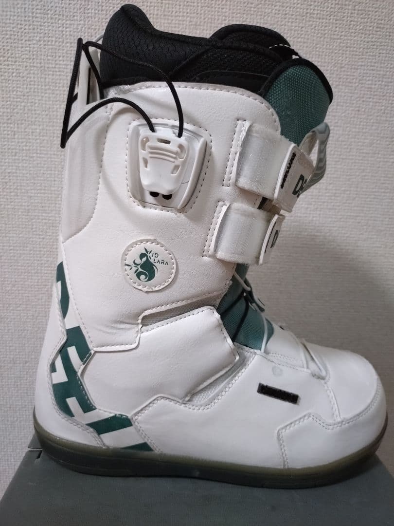 スノーボード DEELUXE TEAM ID LARA 25.5cm