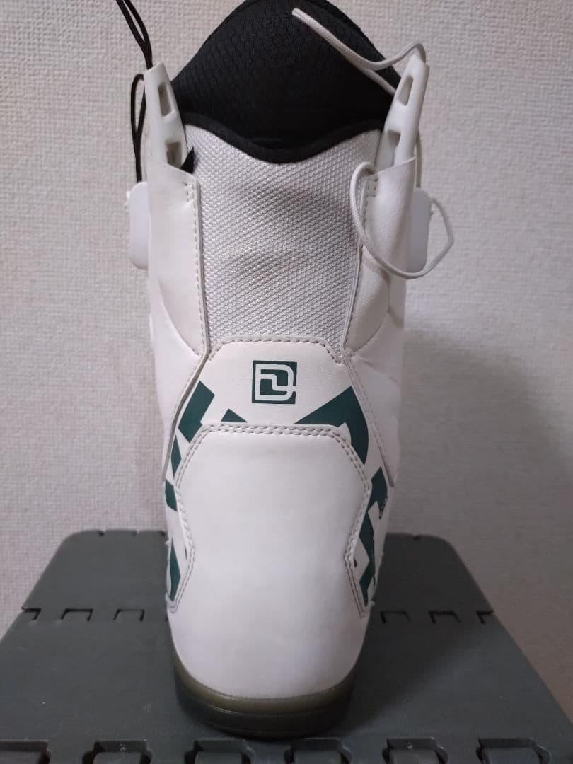 スノーボード DEELUXE TEAM ID LARA 25.5cm