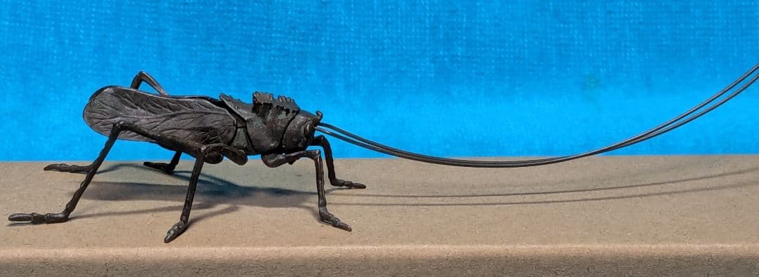 希少】自在置物 銅製 バッタ 飛蝗 アンティーク 古美術の彫刻 約20cm
