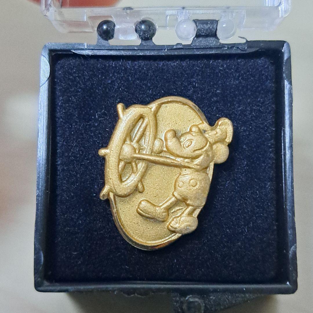 【非売品•レア】 東京ディズニーランド キャスト 勤続1年記念ピンバッジ