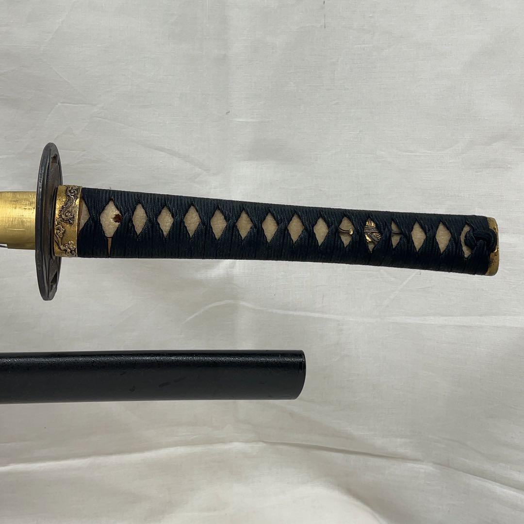 【模造刀】太刀 鉄鍔 透かし樋入り 全長102.0センチ 日本刀 刀剣 黒鞘