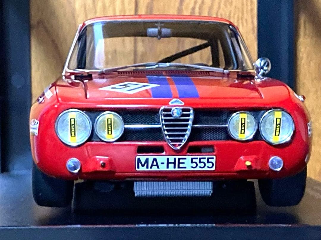 Alfa Romeo GT Am Hahne DRM 1071ミニカー 51号