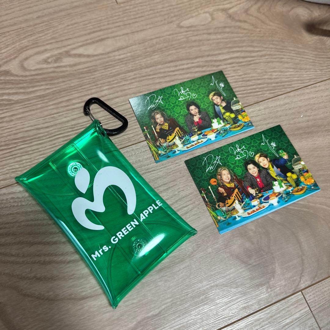 Mrs.GREEN APPLE エポスカード入会特典 ビニールポーチ - メルカリ