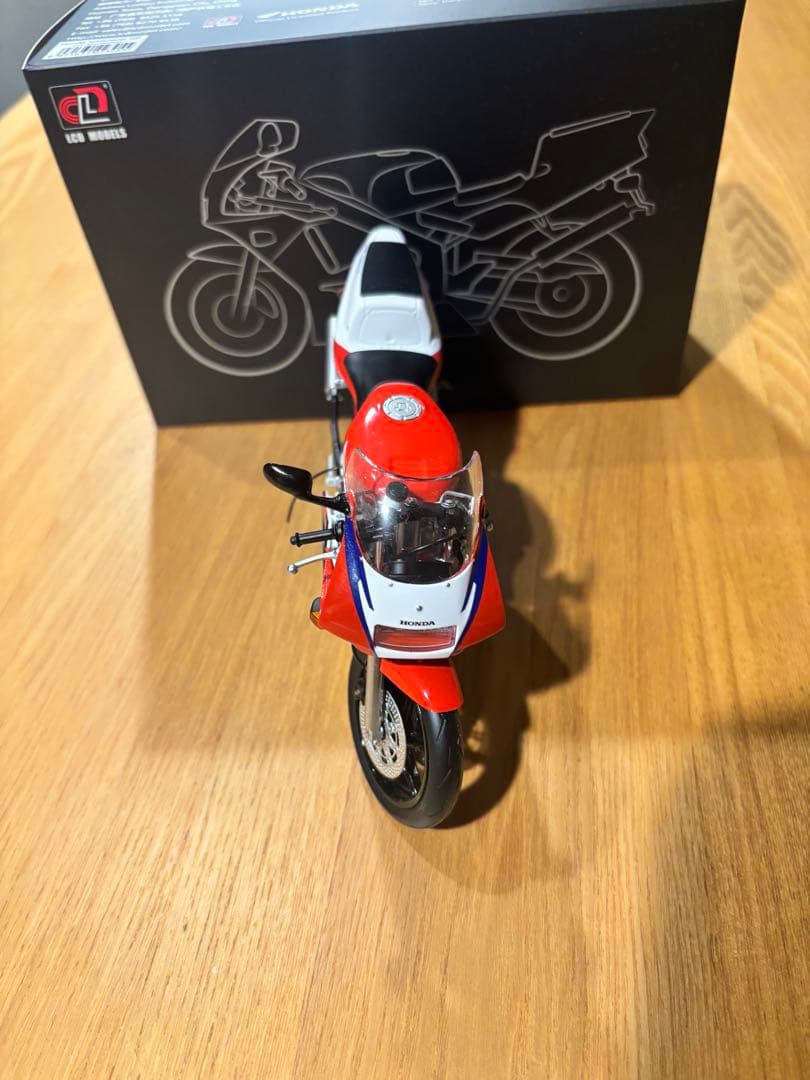 LCDモデル 1/12 ホンダ NSR250R SP レッド 完成品 ミニカー
