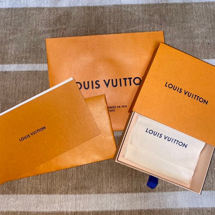 ルイヴィトン 空箱 紙袋 - メルカリ