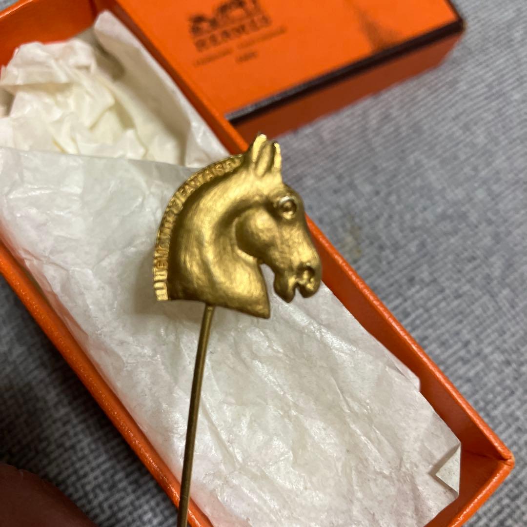 専用デス‼️HERMES ピンブローチ ホースシュバル