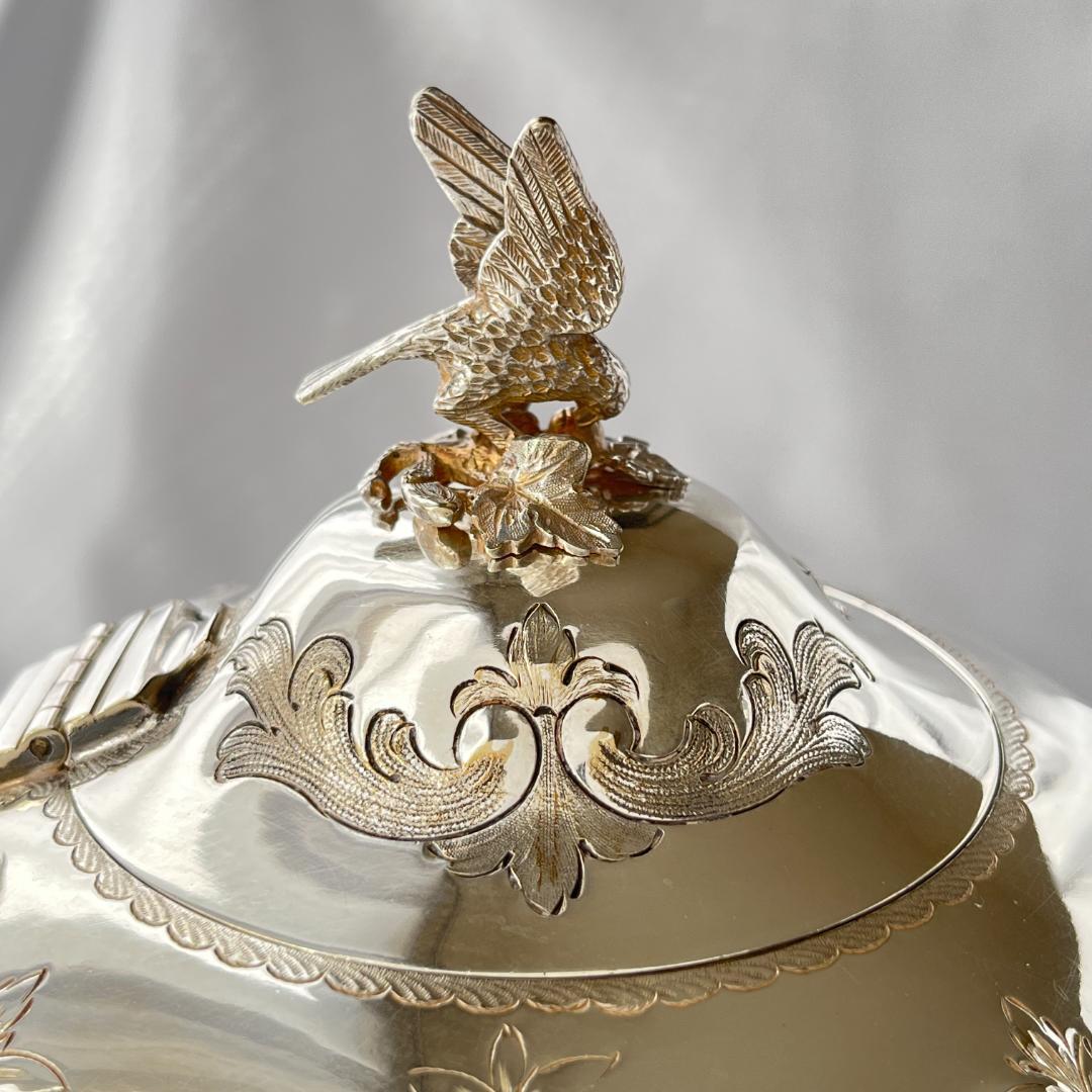 【Martin, Hall 】 イーグルのティーポット【シルバープレート】華麗！