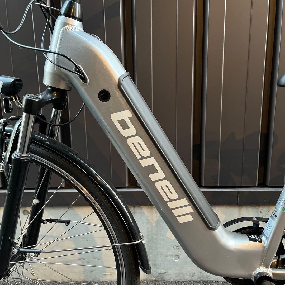 極美品 benelli 電動アシスト自転車 シルバー