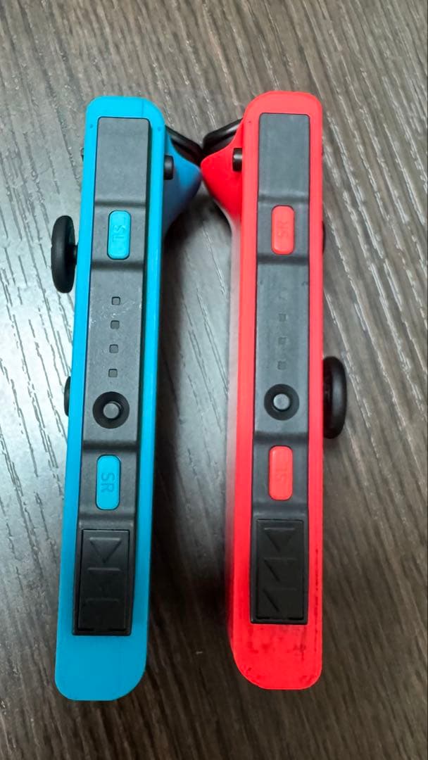 【初期化済】Nintendo Switch本体とJoy-Con2本のみ