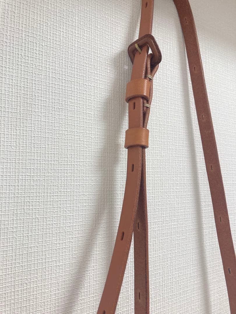 genten サドルベルト ヌオーバ 横型コンパクトショルダーバッグ　クロ