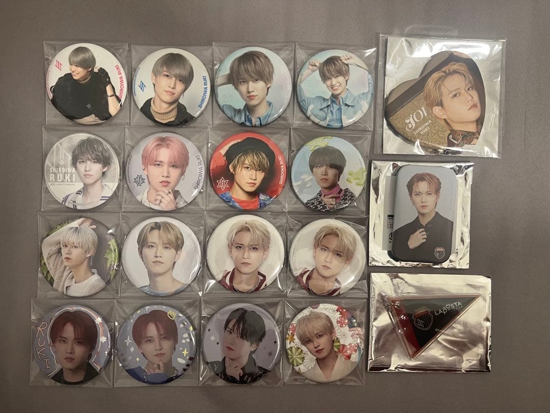 JO1 白岩瑠姫 缶バッジ セット(まとめての値段) - メルカリ