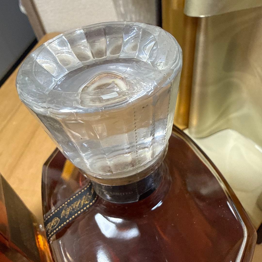 終売品】未開栓 希少 SUNTORY CREST 12年 新旧2本セット - メルカリ