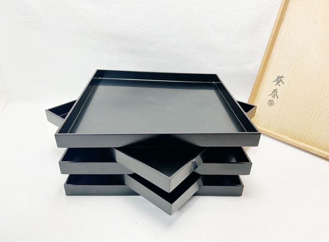 ほぼ未使用 懐石道具 葵春作 木製黒塗 利休形 折敷膳 5客揃 四方膳 共箱