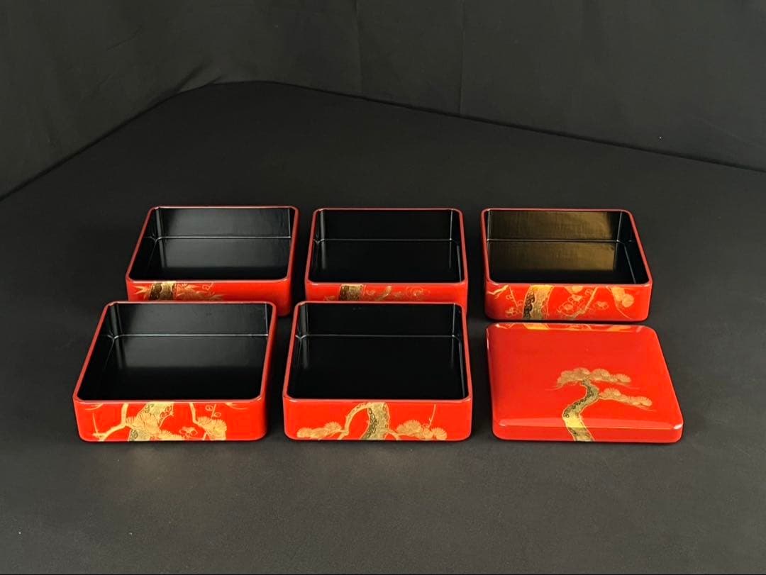 朱塗 屠蘇器・重箱セット 木製漆器 松竹梅 沈金 縁起柄 長寿 共箱