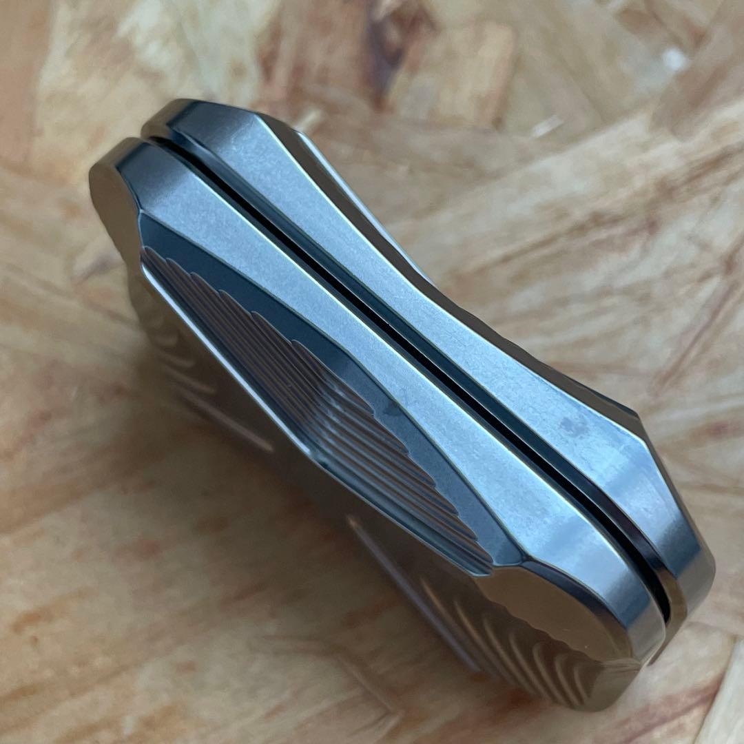 MAGNUS ToadX Titanium slider フィジェットトイ