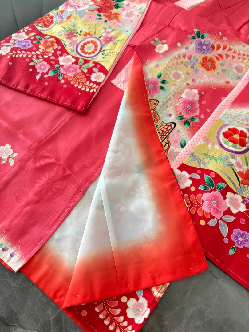 正絹四つ身　七五三　　長襦袢＆重ね襟付き　肩上げ済み