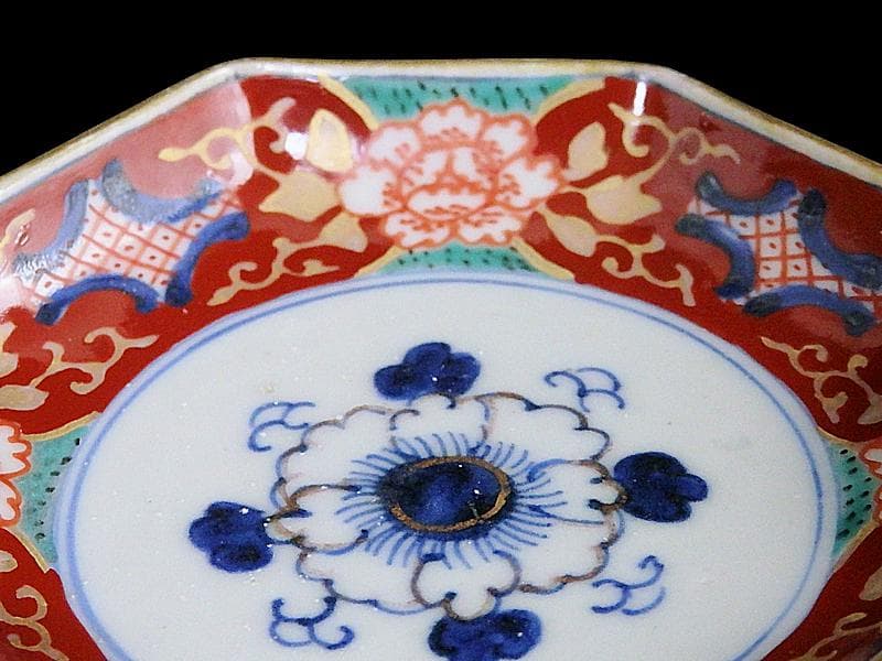 古伊万里　金襴手　牡丹に金唐草の図　３寸皿　豆皿　手塩皿　F243AS-fbtq