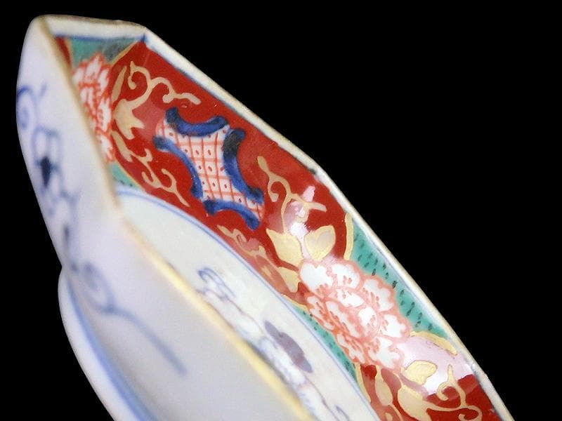 古伊万里　金襴手　牡丹に金唐草の図　３寸皿　豆皿　手塩皿　F243AS-fbtq