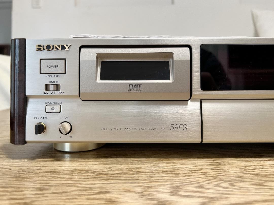 ☆SONY DTC-59ES☆DATデッキ ジャンク品☆取扱説明書付
