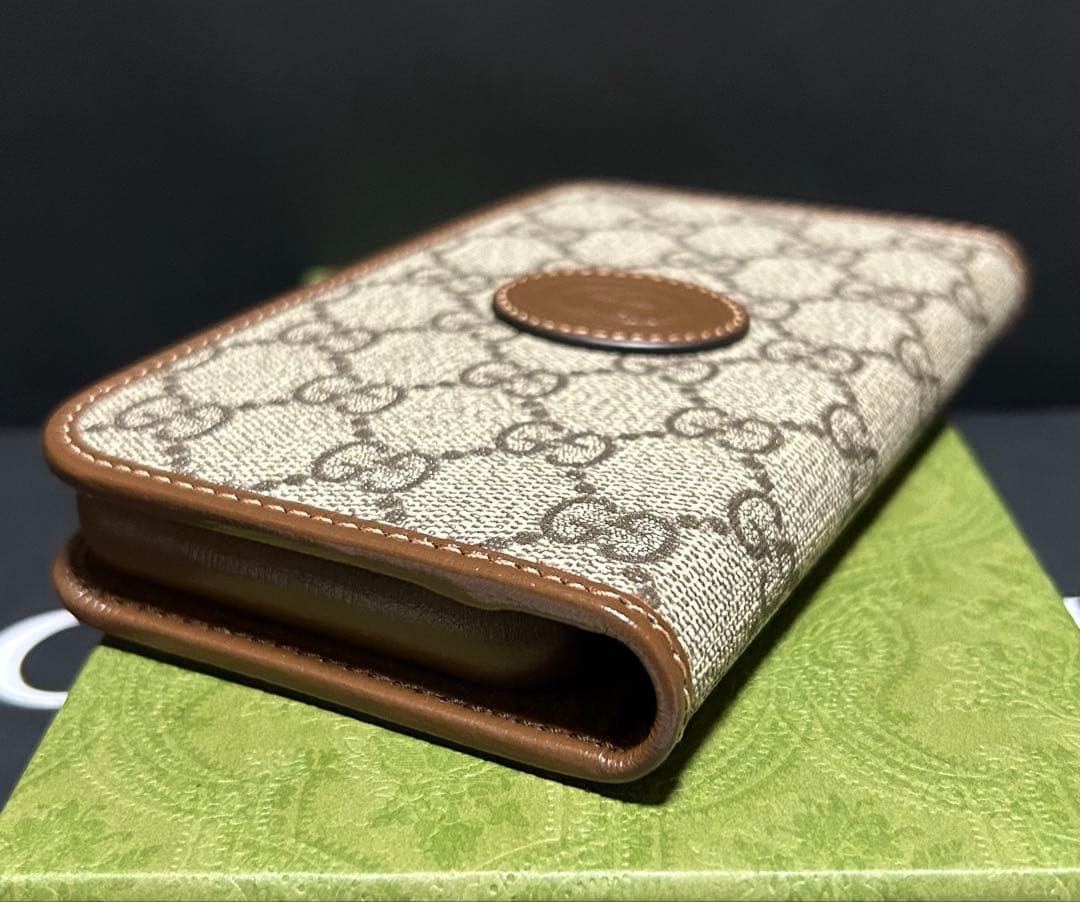 新品 未使用 GUCCI iPhone 15 PRO ケース ブック型 手帳型