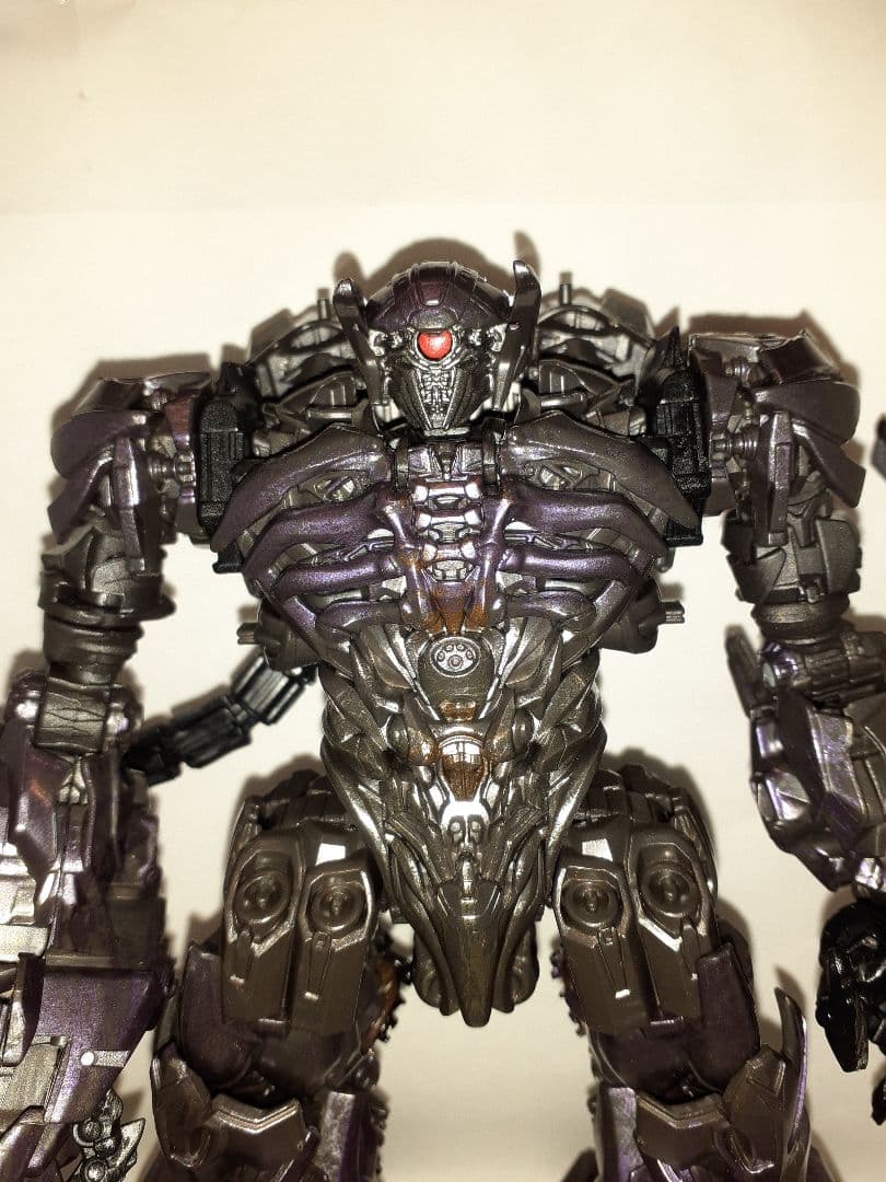 トランスフォーマー　スタジオシリーズ　ショックウェーブ