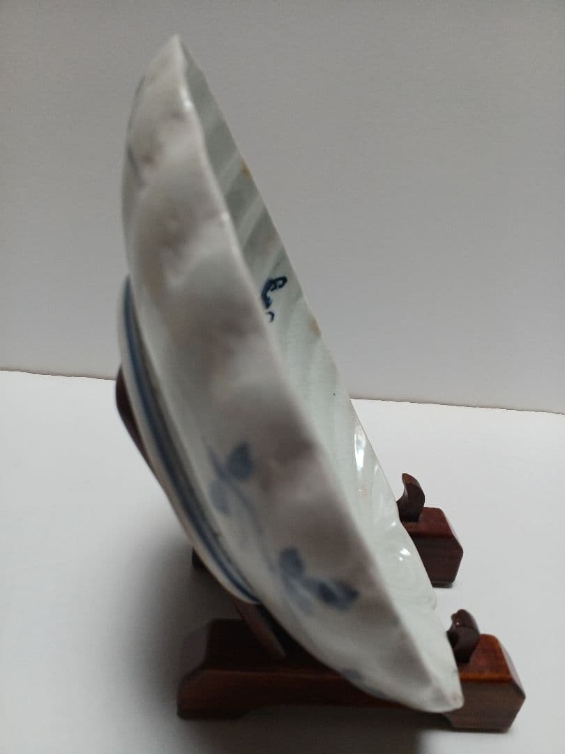 骨董　貝形皿　染付　正化年製　貫入