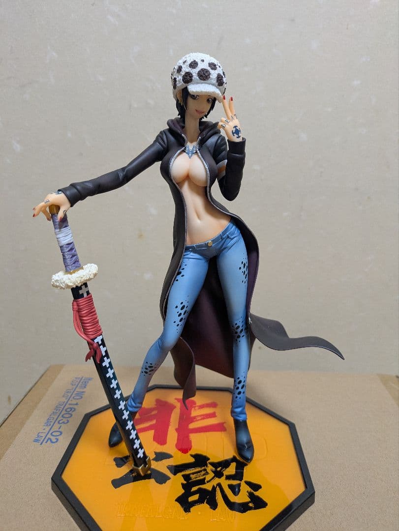 開封品 ワンピース 非公認　 ルフィ トラファルガー・ロー 開封品２体セット