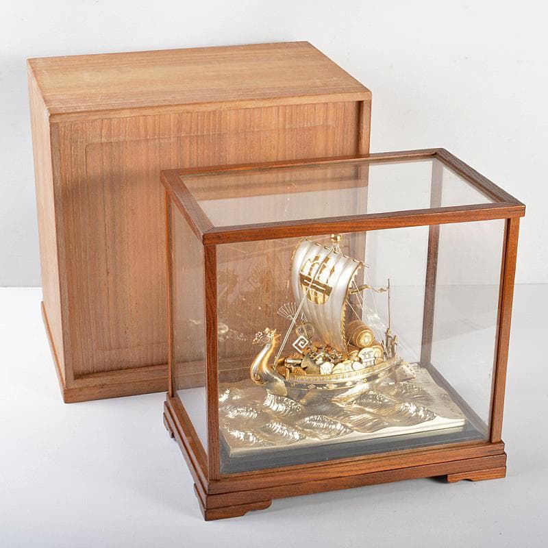 銀製 宝船 置物 ガラスケース 時代箱付 F R5380B