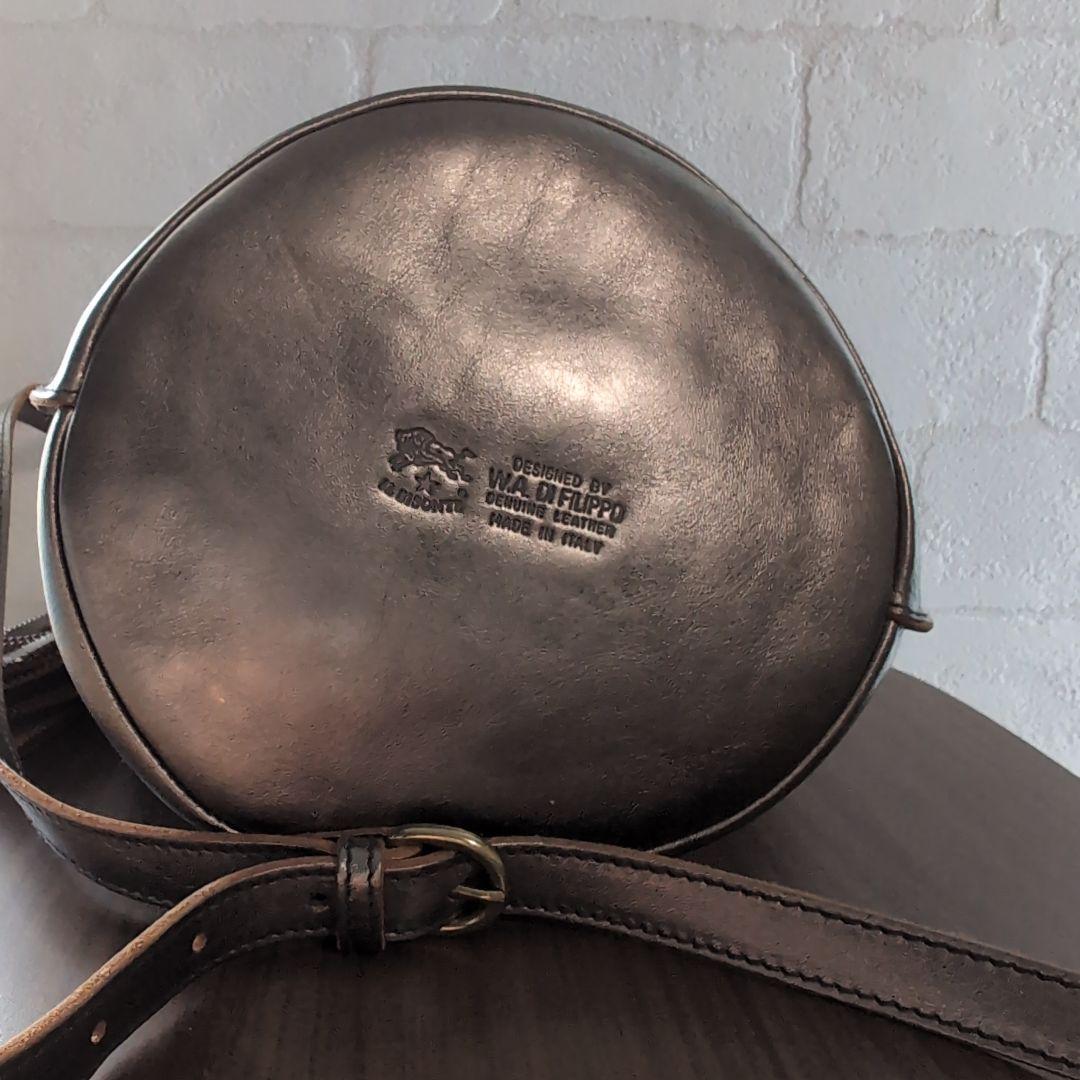 IL BISONTE バケツ型ショルダーバッグ ゴールド