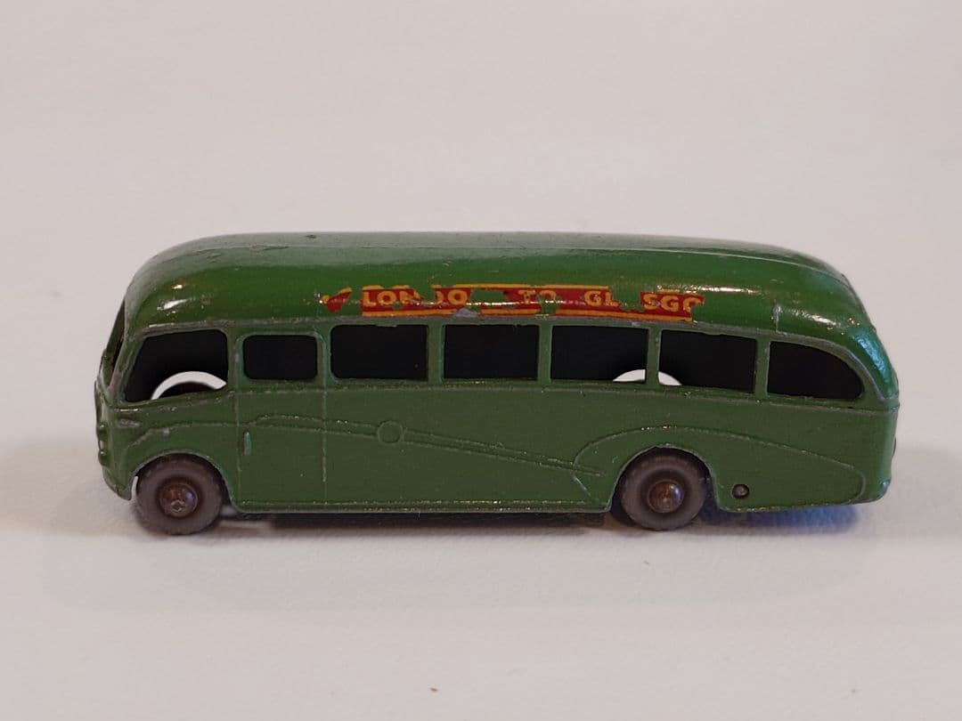 ミニカー MATCHBOX No.21 b Bedford Coach 2nd