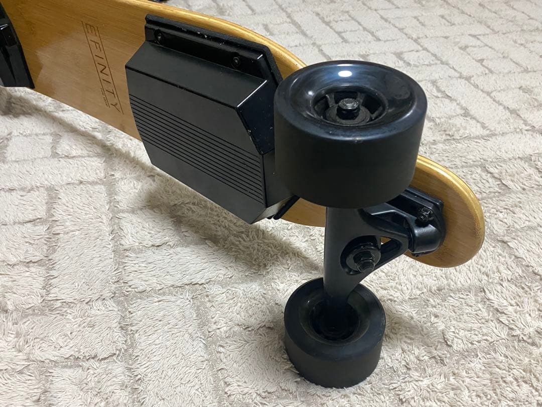 EFINITY 電動スケートボード