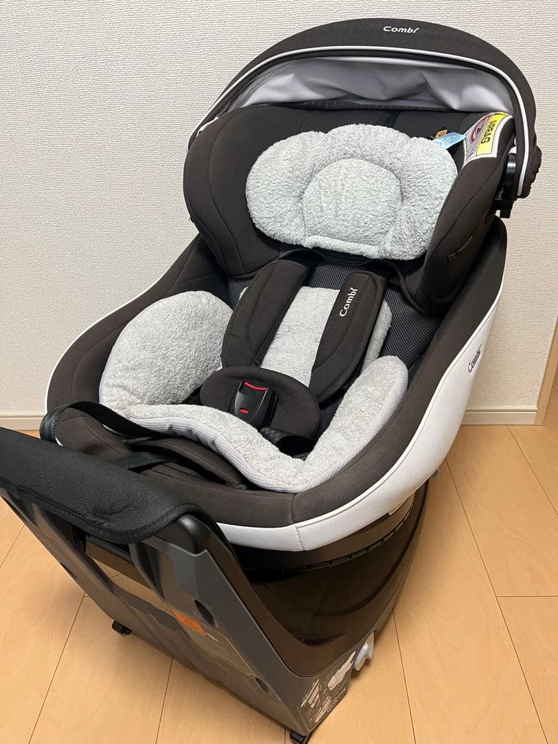 値下げ交渉可】Combi isofix クルムーブスマート CG-UIG