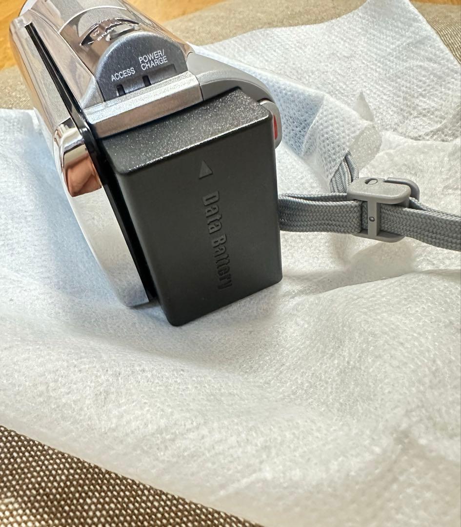 美品！JVC Everio GZ-E242-s ハイビジョンメモリームービー