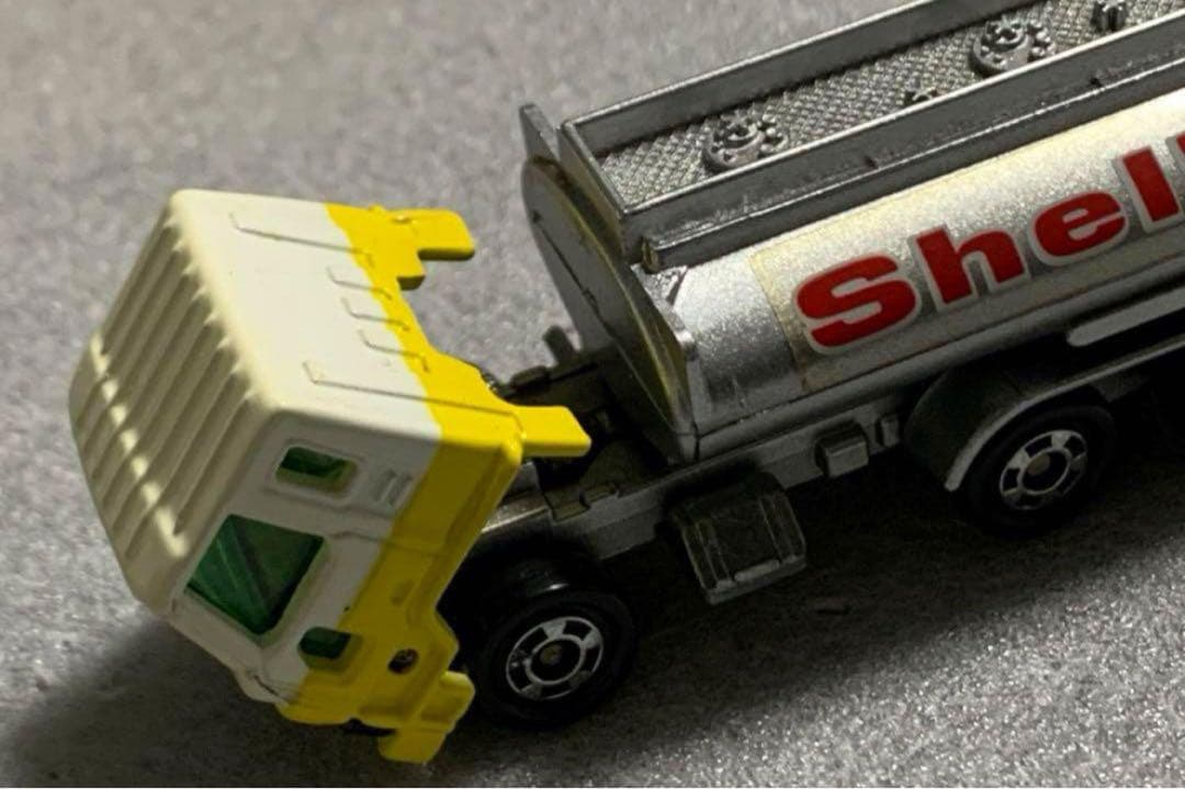 トミカ 輸出仕様 ニッサン ディーゼル タンクローリー Shell