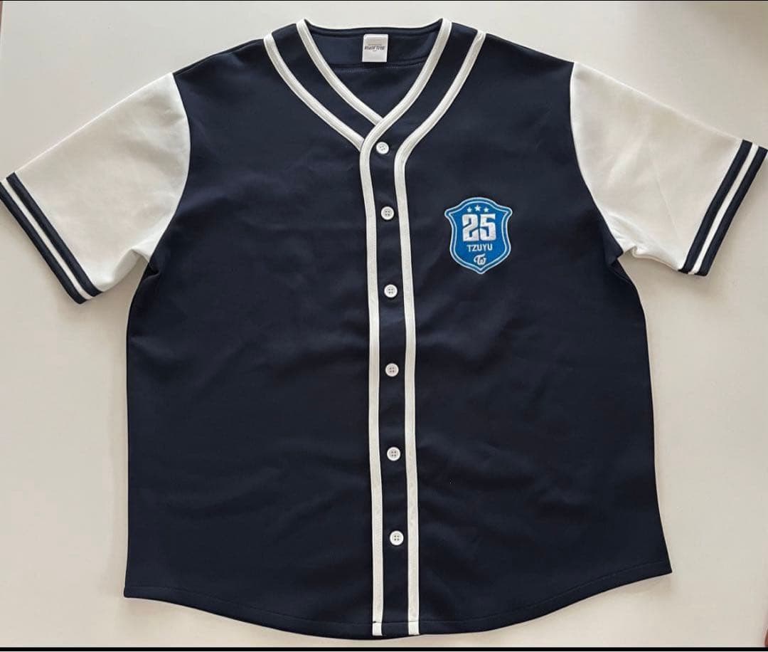 TWICE ツウィ ready to be ユニフォームシャツ