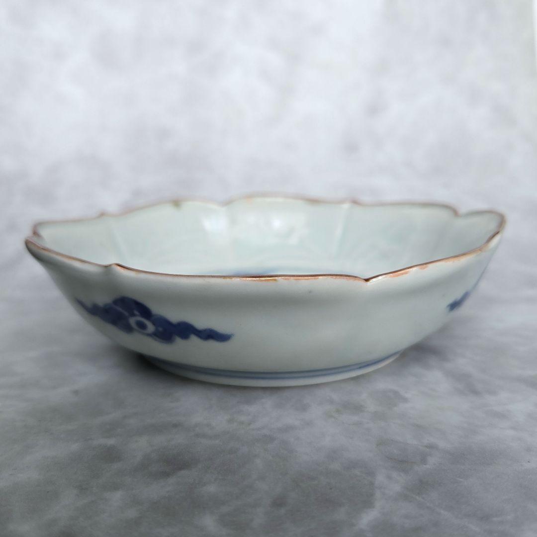 古伊万里 白磁陽刻 染付 隅入深皿 アンティーク 骨董 金継ぎ練習 金