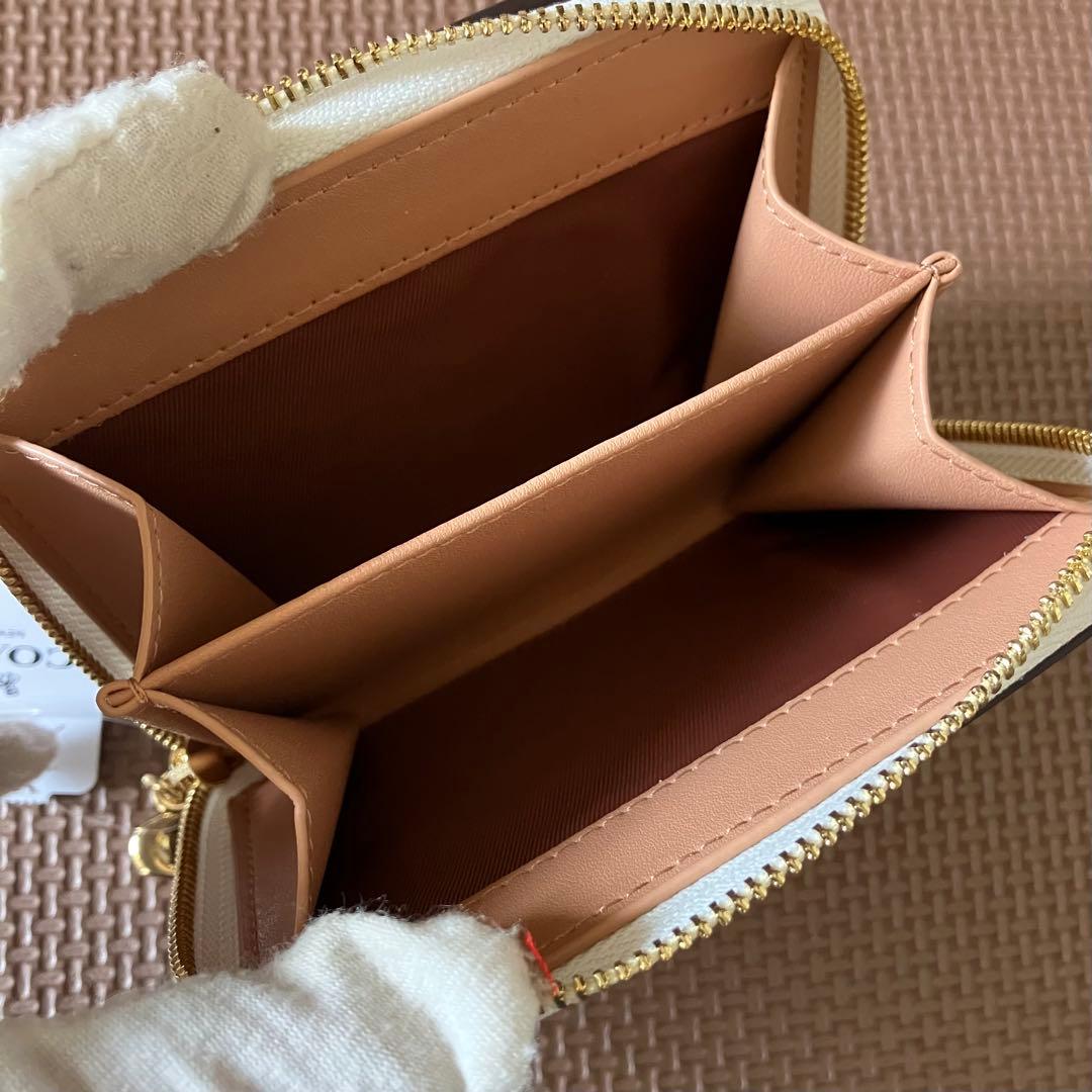 【大人気】【COACH X PEANUTS】ビルフォールドウォレット チョーク