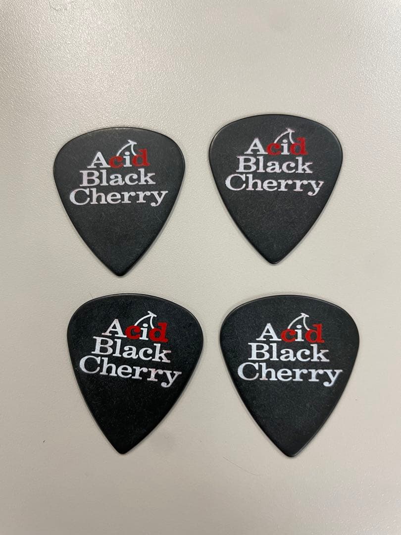 Acid Black Cherry ピックセット - メルカリ