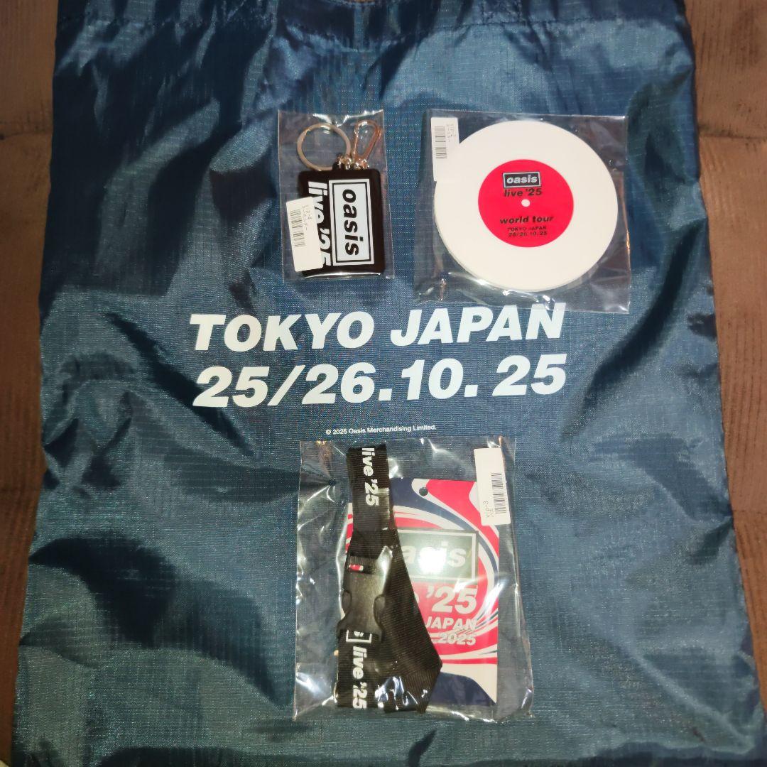oasis live '25 VIP席限定グッズ - メルカリ