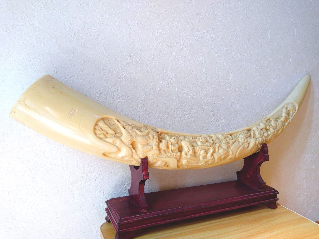 象牙風 一本物 置物 オブジェ 七福神 骨董品 彫り物 インテリア 骨董