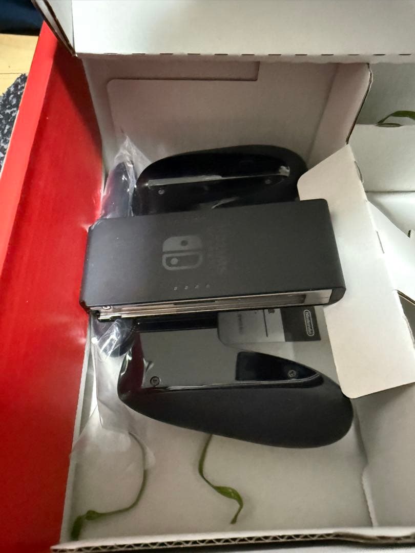 早い者勝ち　ニンテンドースイッチ　本体　ブラック　※桃太郎電鉄ソフト付き