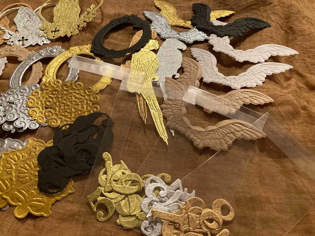 クリスマス　スペシャルBOX ジャンクジャーナル　エンボスペーパー　インド刺繍