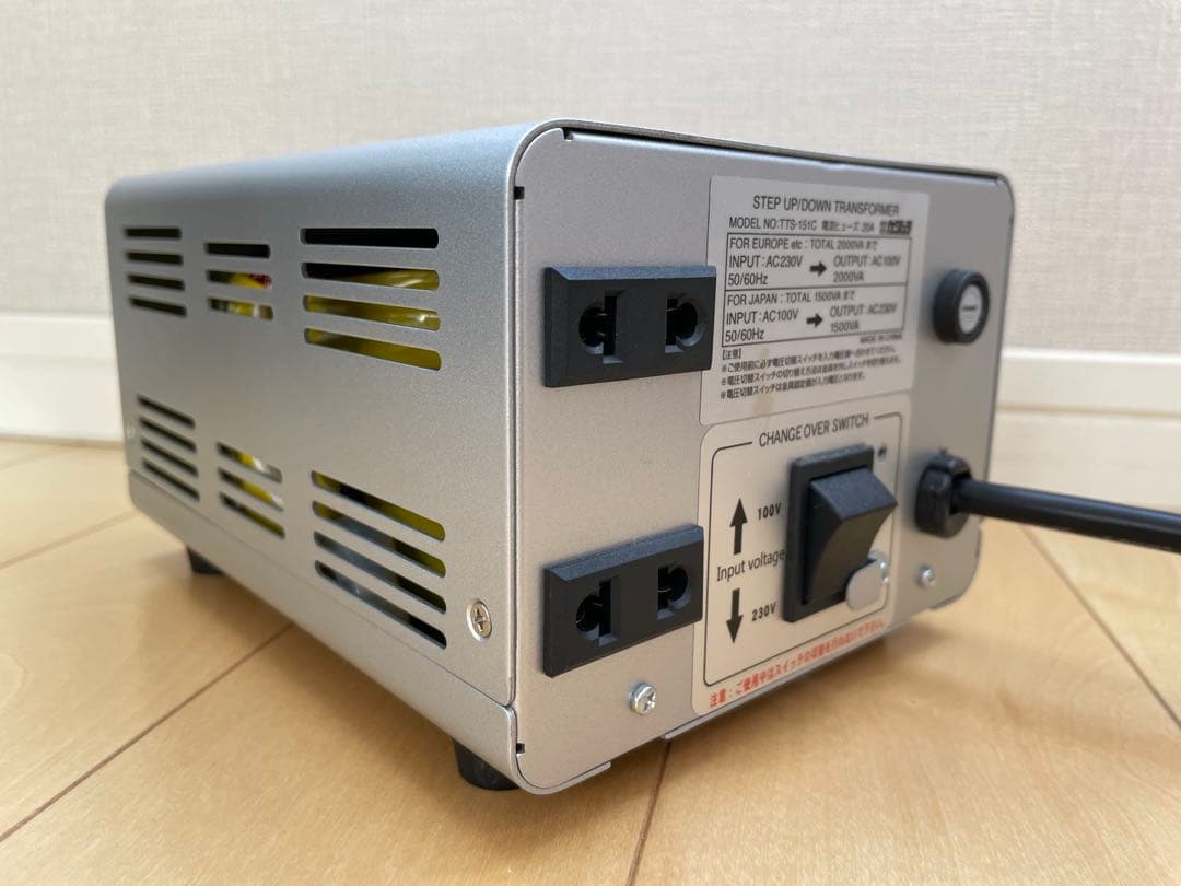 カシムラ TTS-151C 海外国内用大型変圧器