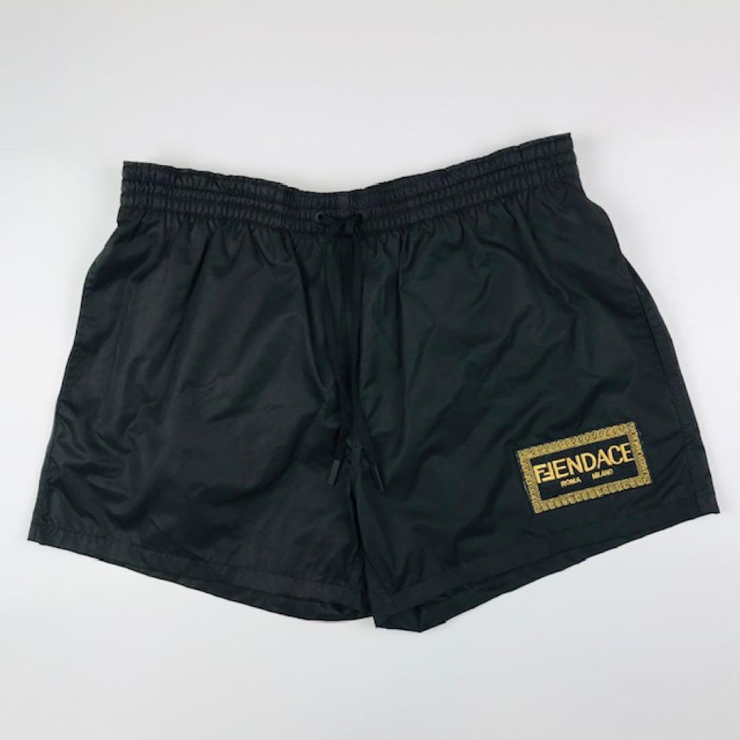 美品★FENDI×VERSACE・コラボ フェンダーチェ スイムパンツ(44) FENDI×VERSACE】『FENDACE(フェンダーチェ)』コラボコレクションがまだ